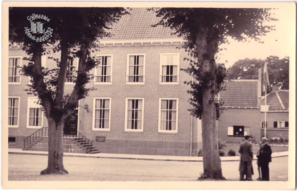 Opgelost! Amerongen Gemeentehuis (door Dick Zweers)